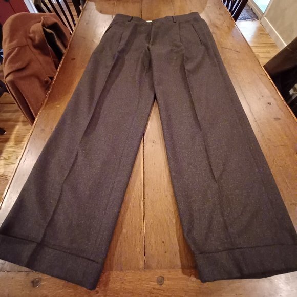 Mint Giorgio Armani Gray Flannel Wool and Cashmere Suit.  Size 42 - Picture 10 of 14